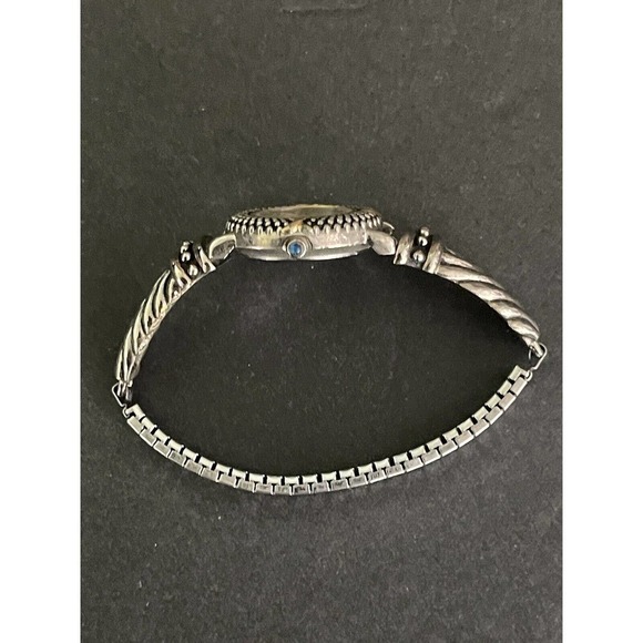 VGII Womens Two Tone Quartz Bracelet Stretch Casual Dressy Workwear Watch - Picture 5 of 6